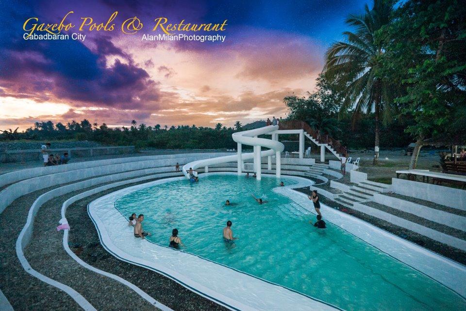 Gazebo Pools And Restaurant Hotel Cabadbaran Exterior foto